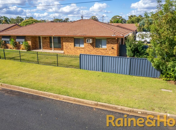 10 Page Avenue, Dubbo NSW 2830