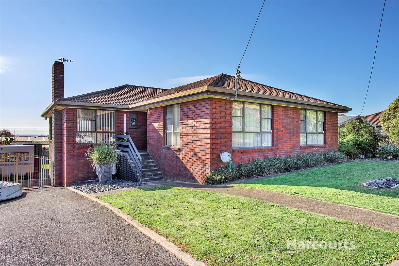 4 bedrooms House in 27 Malonga Drive SHOREWELL PARK TAS, 7320