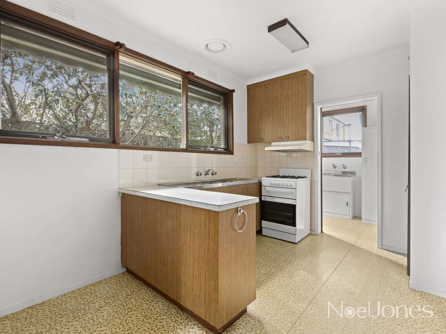3/131 Rowell Avenue, Camberwell VIC 3124, Image 2