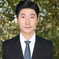 Ian Cha, Sales representative