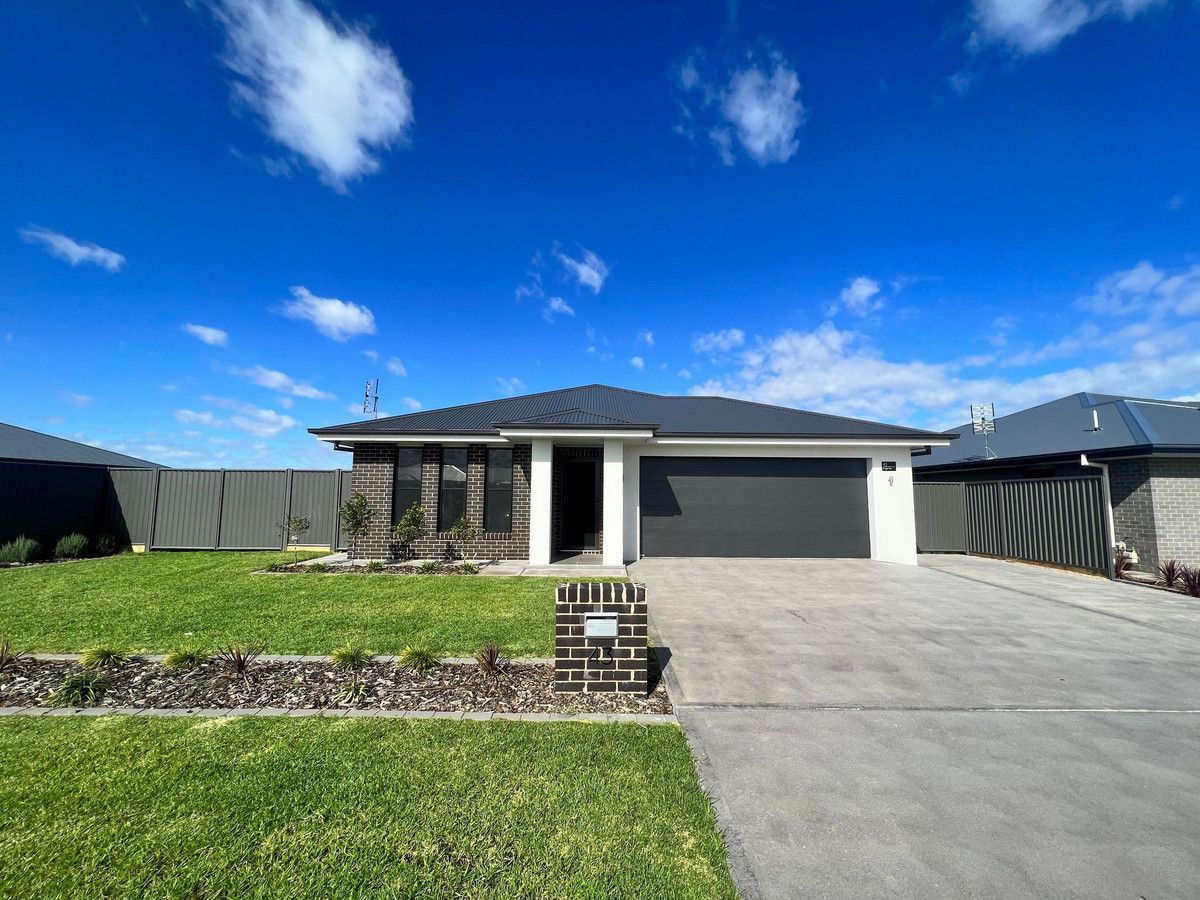 4 bedrooms House in 43 Argyle Avenue DUBBO NSW, 2830