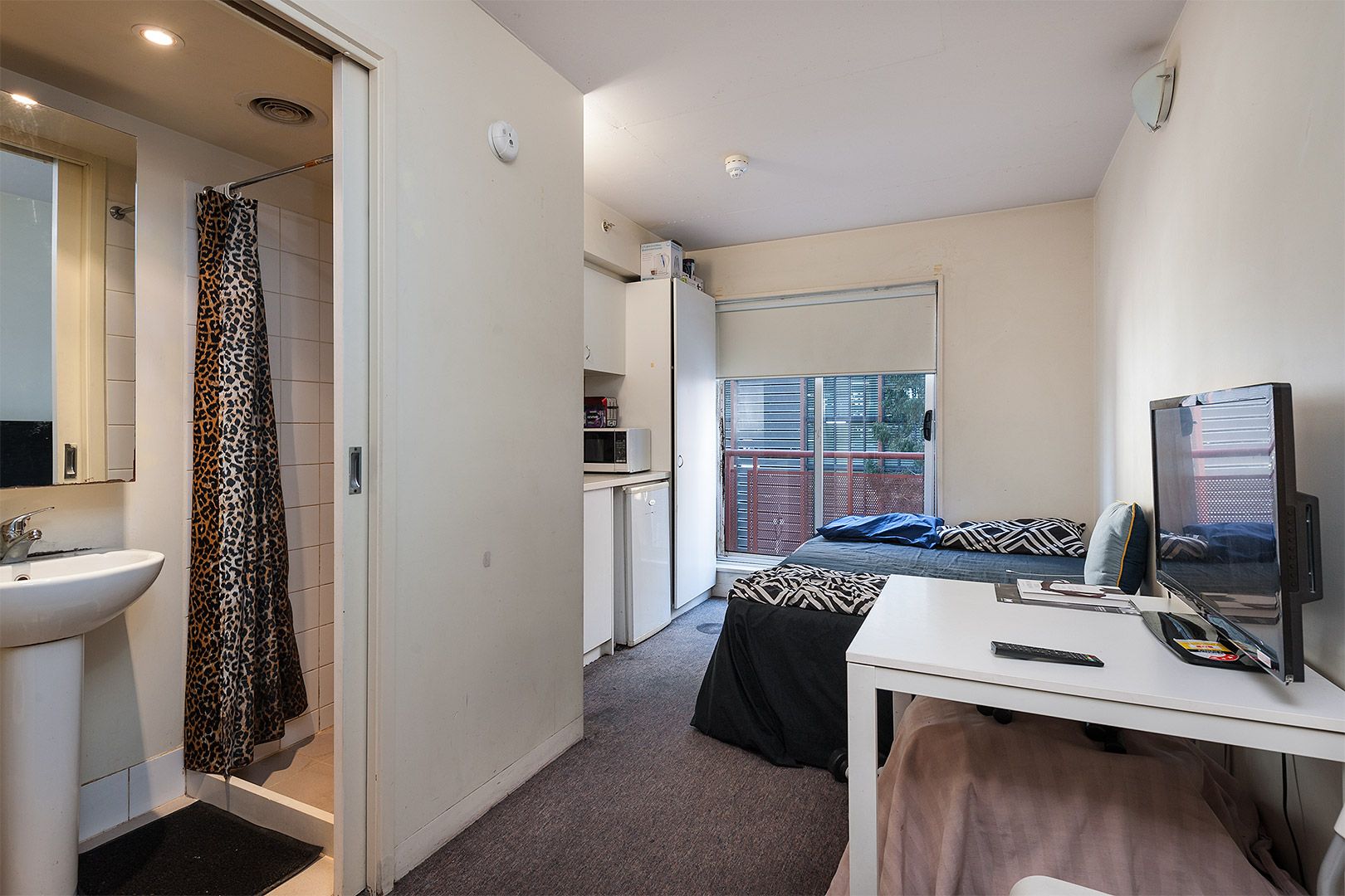 52/546 Flinders Street, Melbourne VIC 3000, Image 2