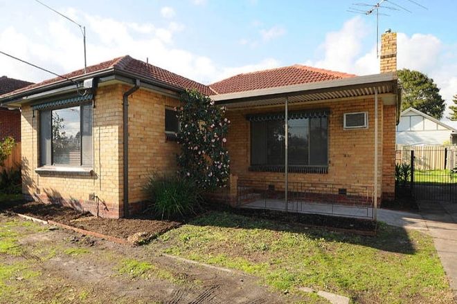 Picture of 82 Warren Road, MORDIALLOC VIC 3195