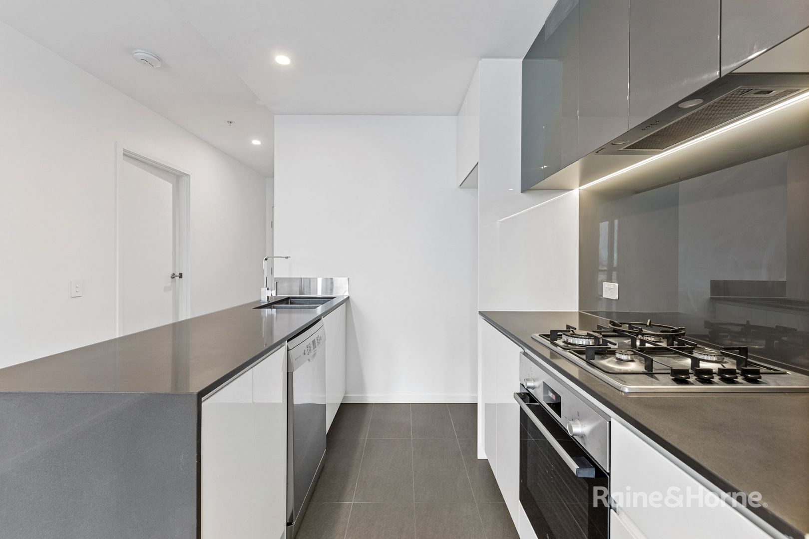 902D/4 Tannery Walk, Footscray VIC 3011, Image 1