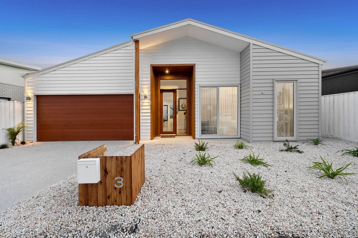 4 bedrooms House in 3 Musgrove Street TORQUAY VIC, 3228