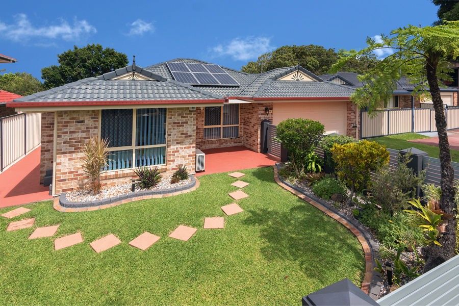 4 bedrooms House in 18 Excelsia Court CAPALABA QLD, 4157