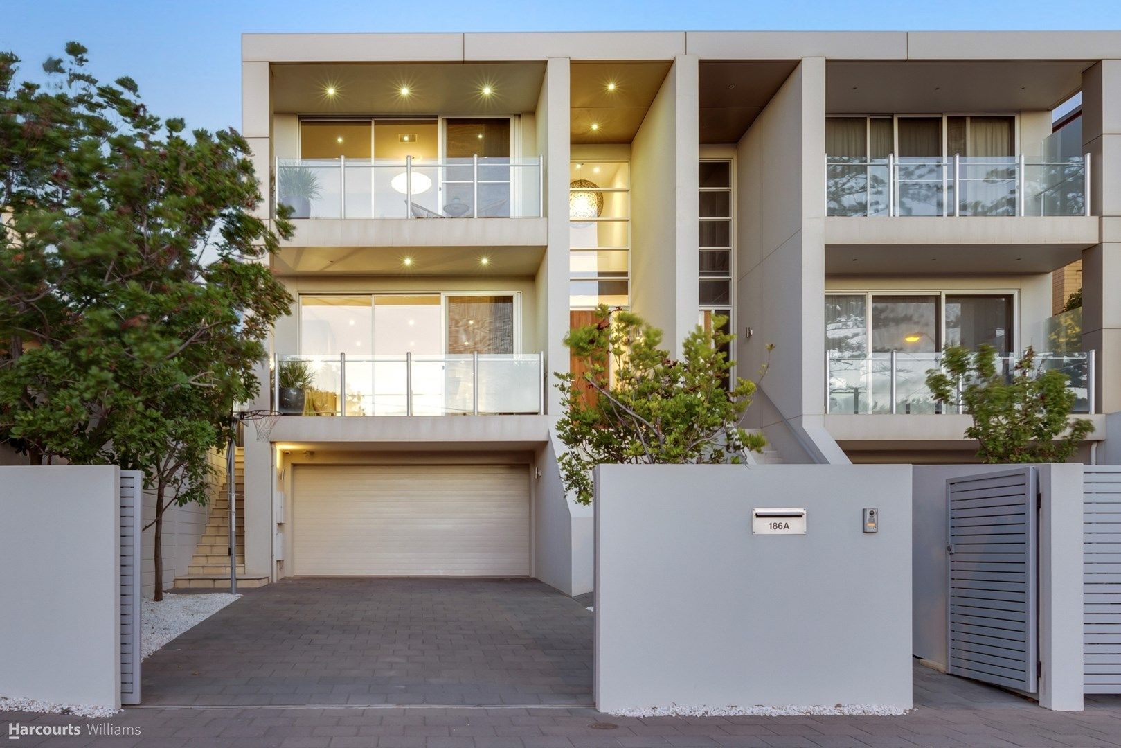 186A Seaview Road, Henley Beach South SA 5022, Image 0