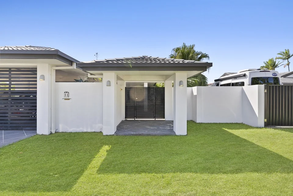 11 Rowes Court, Bundall QLD 4217