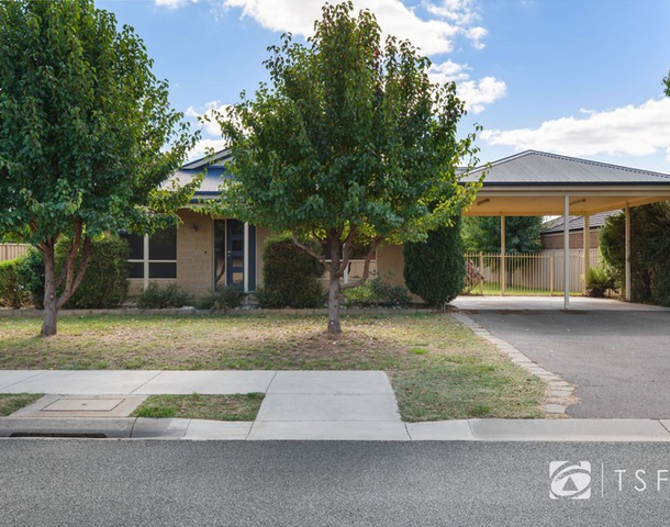 26 Bassett Drive, Strathfieldsaye VIC 3551