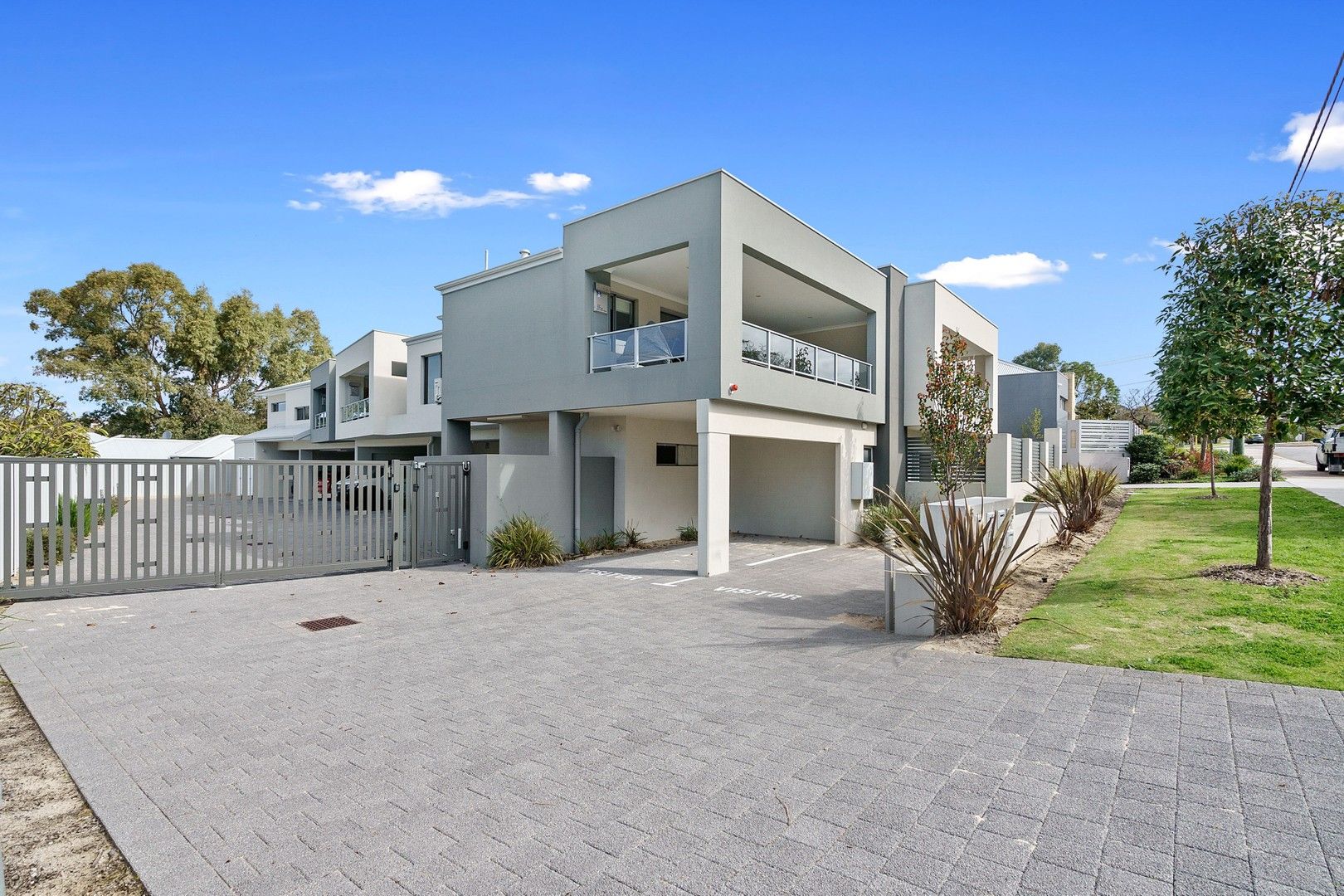 2 bedrooms Apartment / Unit / Flat in 7/65 Beatrice Street INNALOO WA, 6018