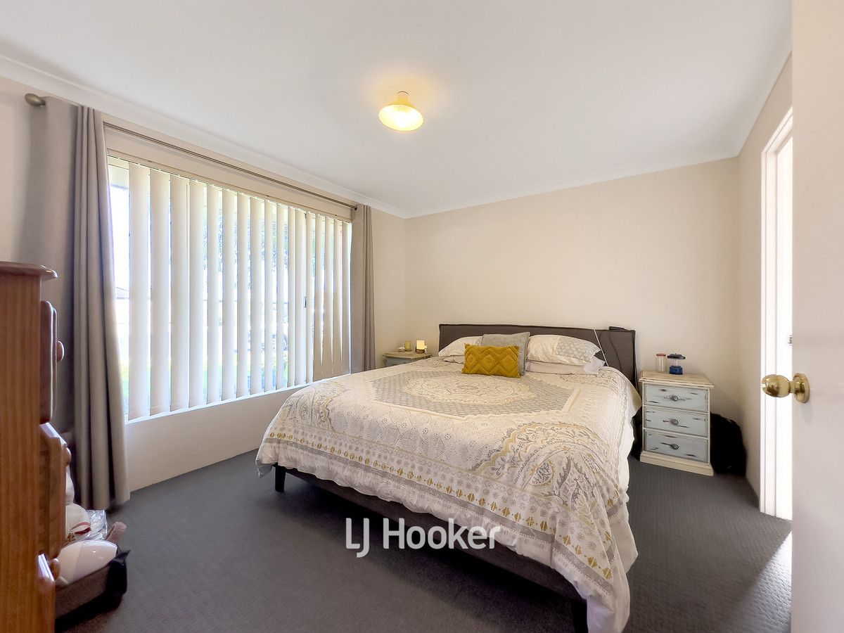 8 Weebill Rise, Geographe WA 6280, Image 2