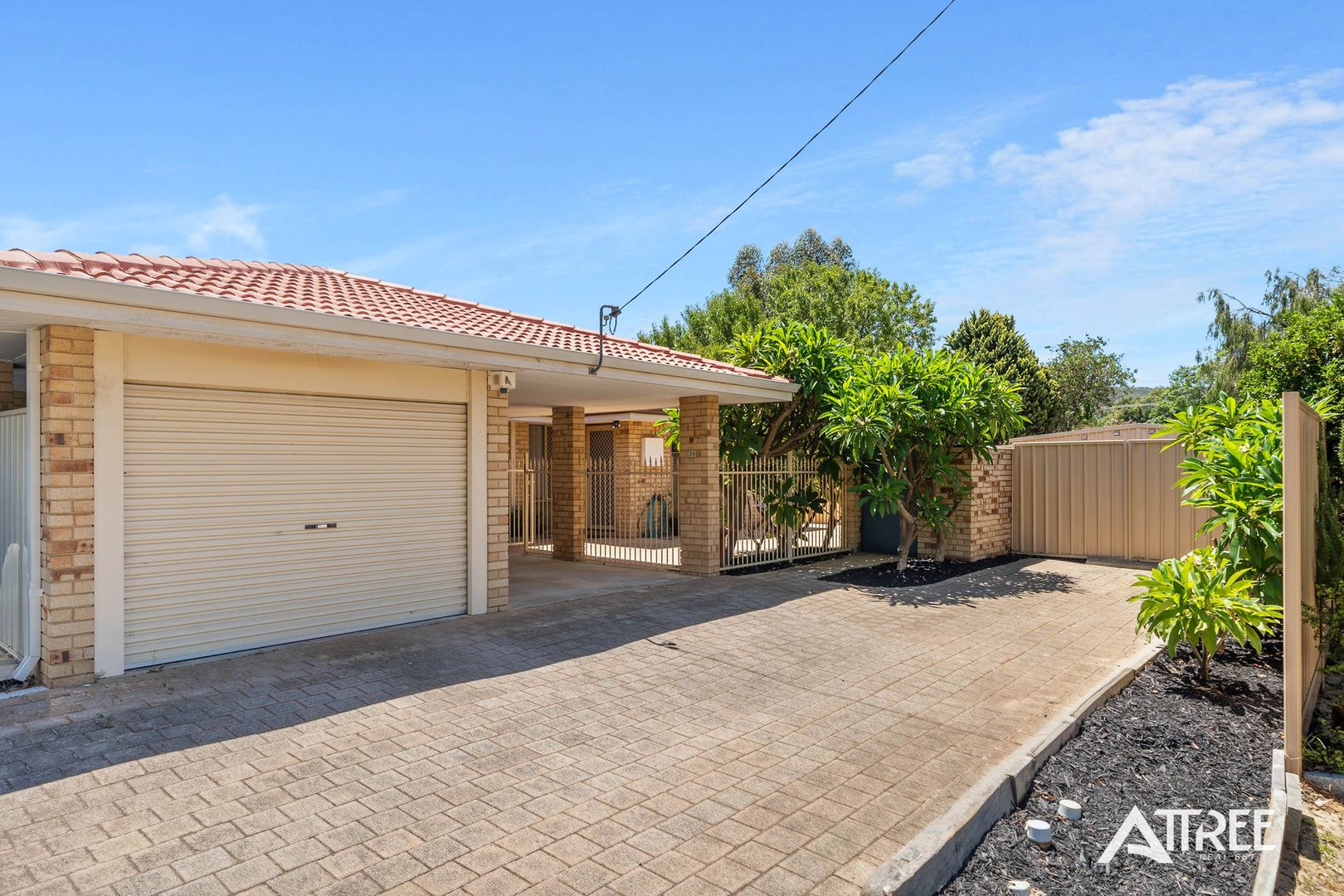 25A Barellan Court, Armadale WA 6112, Image 2