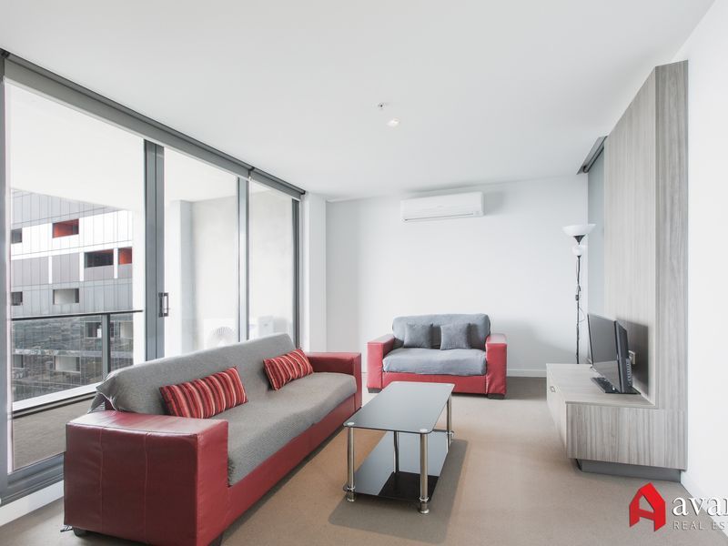 2 bedrooms Apartment / Unit / Flat in 4002/220 Spencer Street MELBOURNE VIC, 3000