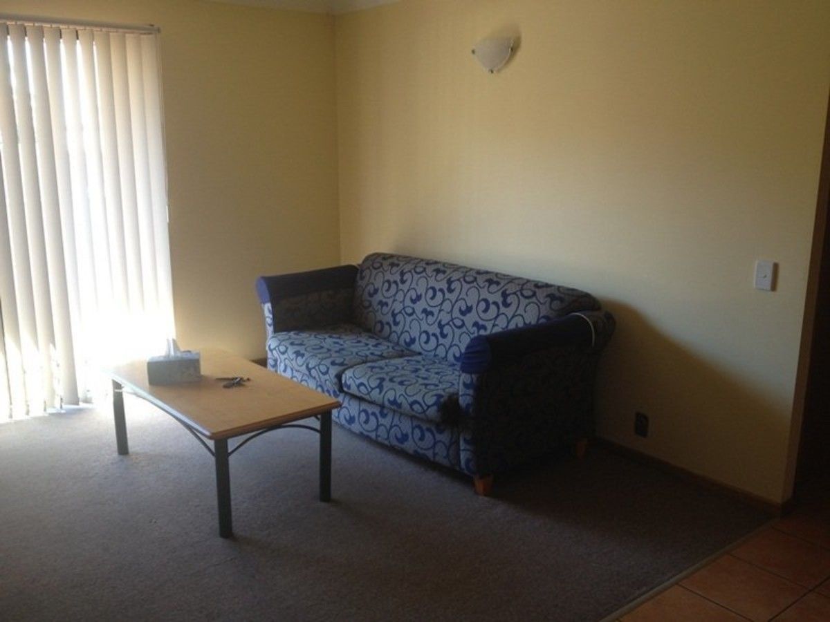 Room A Unit 2/15 Donna Court, Kearneys Spring QLD 4350, Image 2
