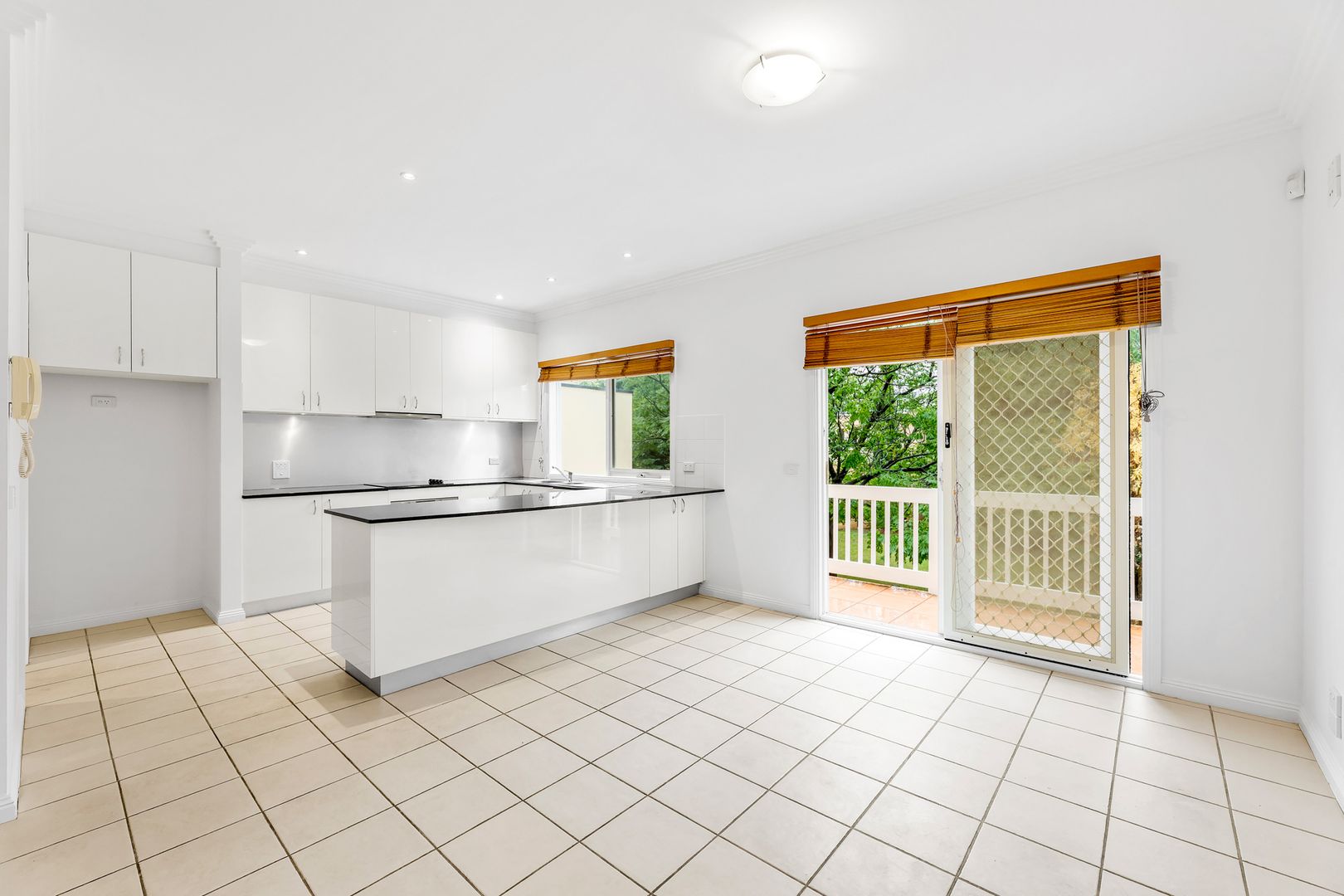 12/27 Oxford Street, Box Hill VIC 3128, Image 1