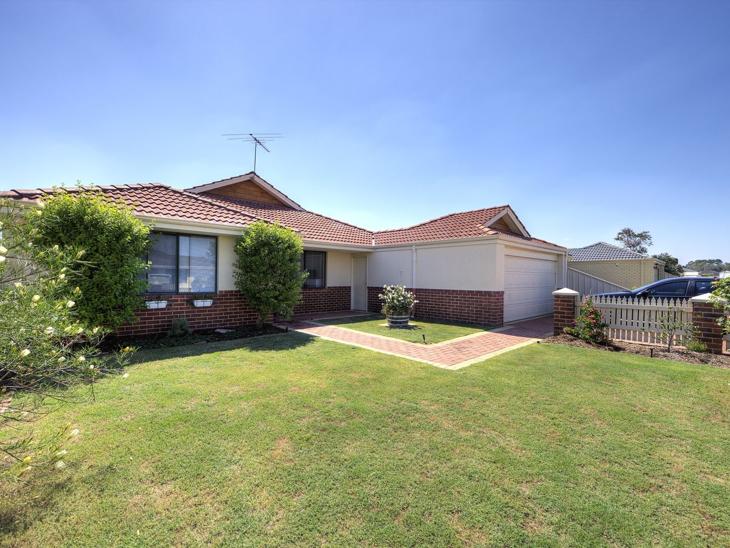 10 Copper Lane, Wattle Grove WA 6107, Image 2