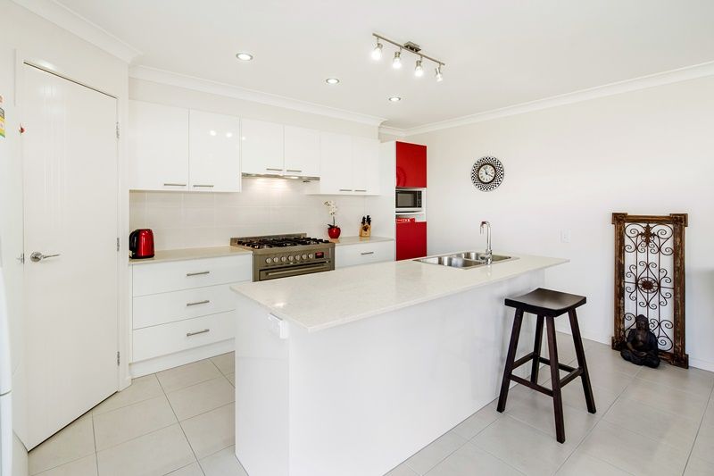 4 bedrooms House in 21 Forest Pines Boulevard FOREST GLEN QLD, 4556