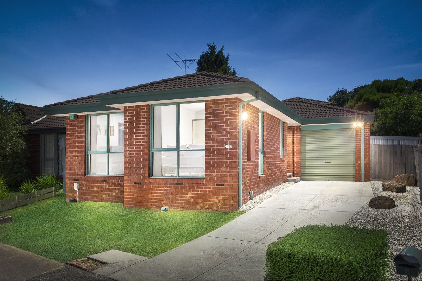 2/8 Orsett Court, Mill Park VIC 3082, Image 0