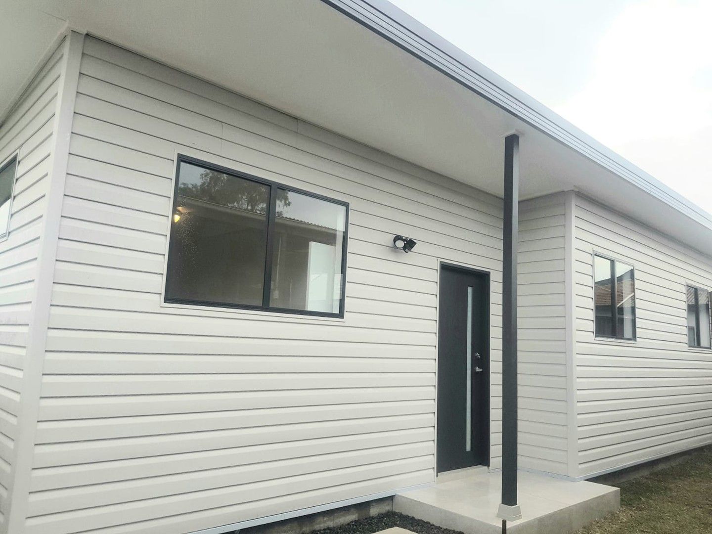 2 bedrooms Semi-Detached in 10A Clingan Avenue LURNEA NSW, 2170