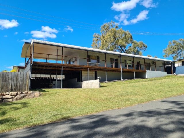 4 bedrooms House in 27 Mary Street CALLIOPE QLD, 4680