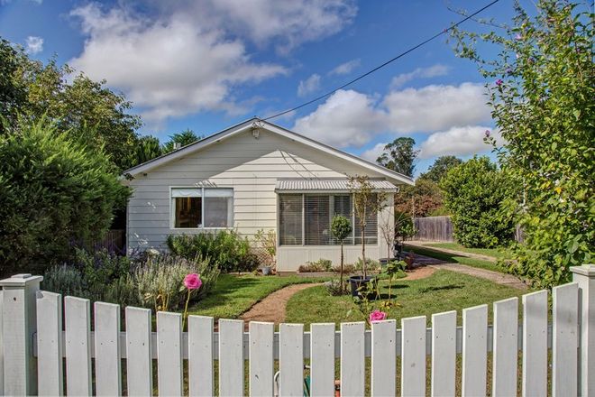 Picture of 8A East Street, MOSS VALE NSW 2577