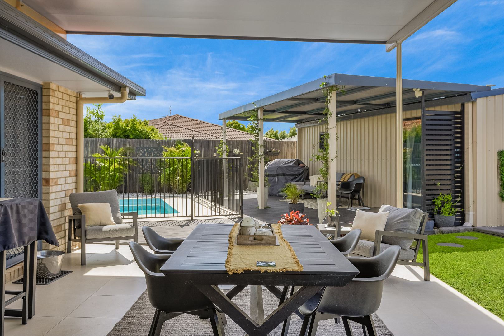 11 Coquille Place, Tweed Heads South NSW 2486, Image 2