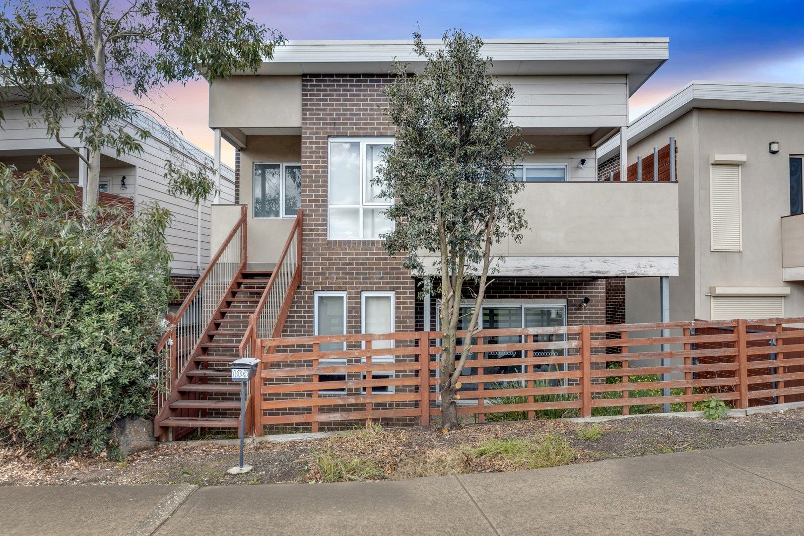 3 bedrooms Townhouse in 105 Creekwood Drive CRAIGIEBURN VIC, 3064