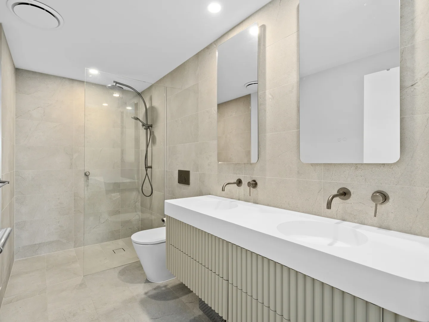 Additional image 6 of 1306/10 Sickle Avenue, Hope Island QLD 4212