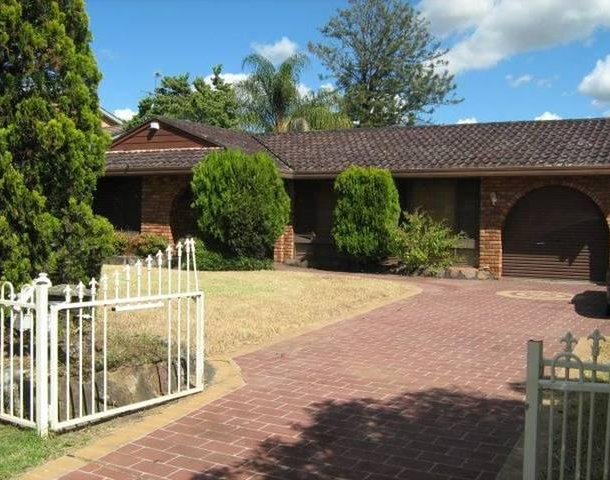 15 Aberfeldy Crescent, St Andrews NSW 2566