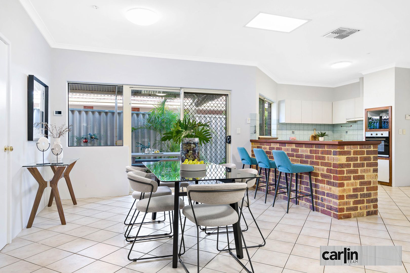 24 Aylesbury Close, Jandakot WA 6164, Image 2