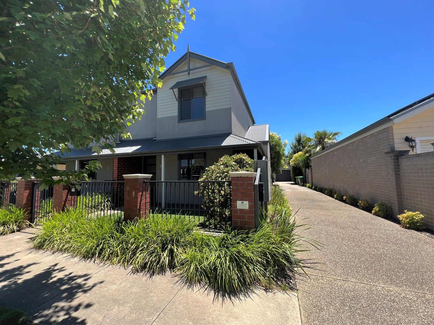 1 bedrooms Townhouse in 1/2 Mark Street WODONGA VIC, 3690