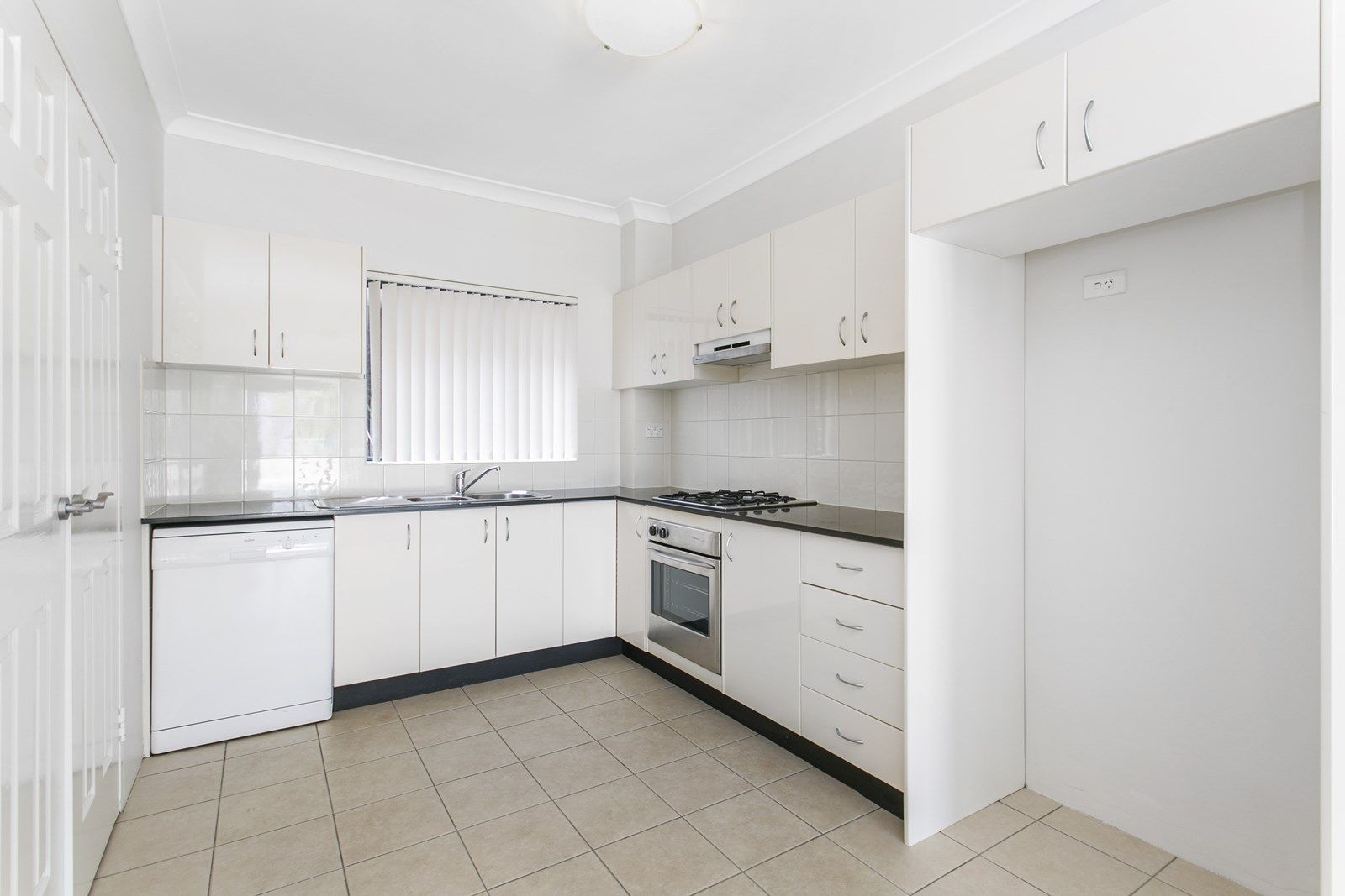 9/307-317 Condamine Street, Manly Vale NSW 2093, Image 2