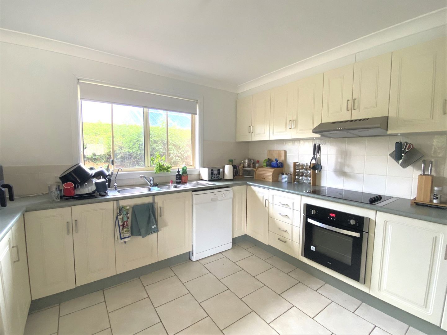 1/16 Powys Place, Griffith NSW 2680, Image 2