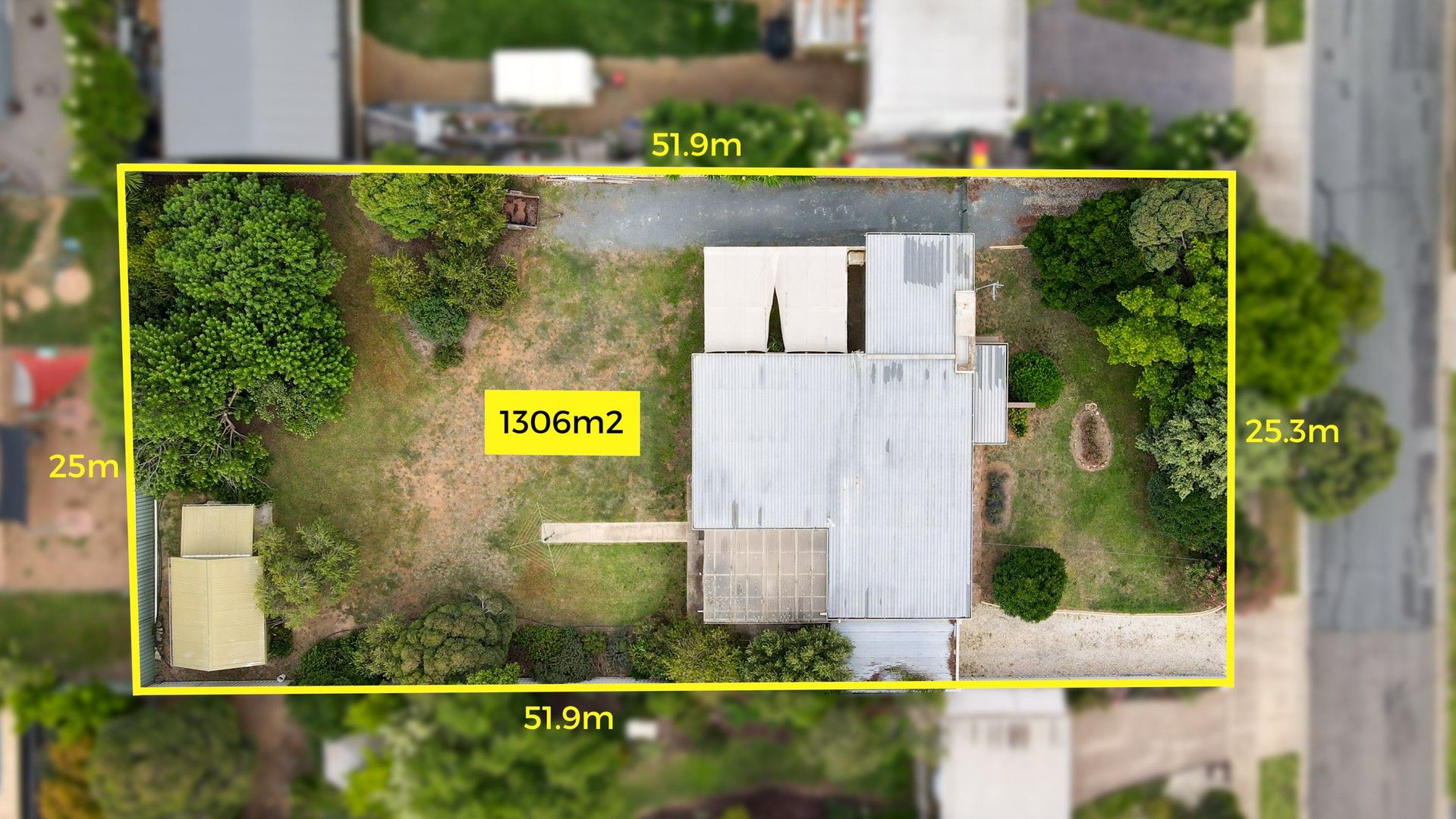 4 bedrooms House in 25 Furphy Avenue KIALLA VIC, 3631