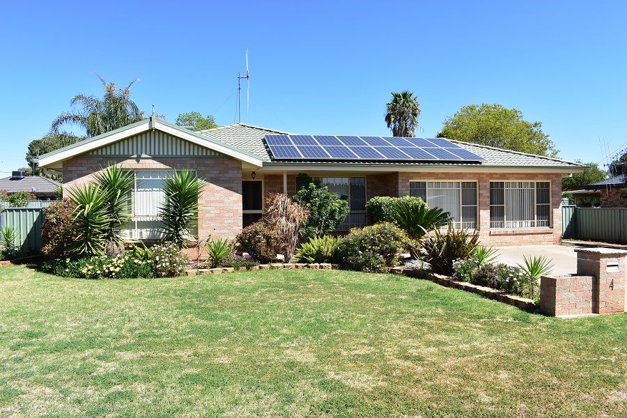 4 Avoca Place, Parkes NSW 2870, Image 0