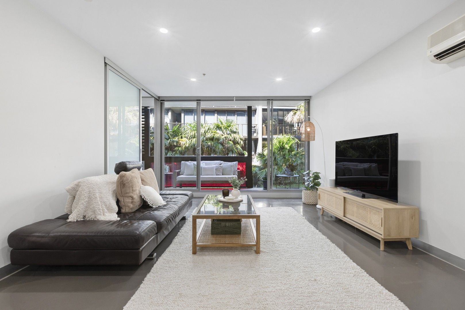 213/19 Pickles Street, Port Melbourne VIC 3207, Image 2