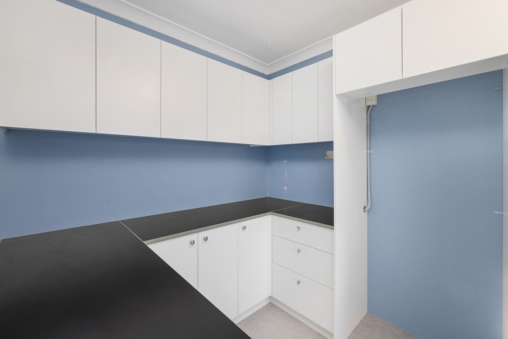 2 bedrooms Apartment / Unit / Flat in 1/8 By the sea Road MONA VALE NSW, 2103