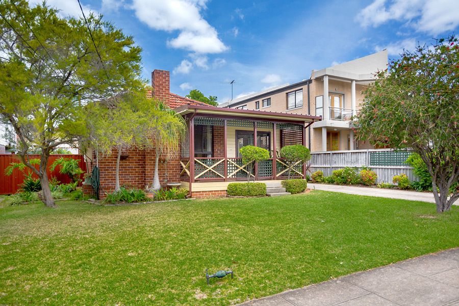 13 Weddle Avenue, Abbotsford NSW 2046, Image 1