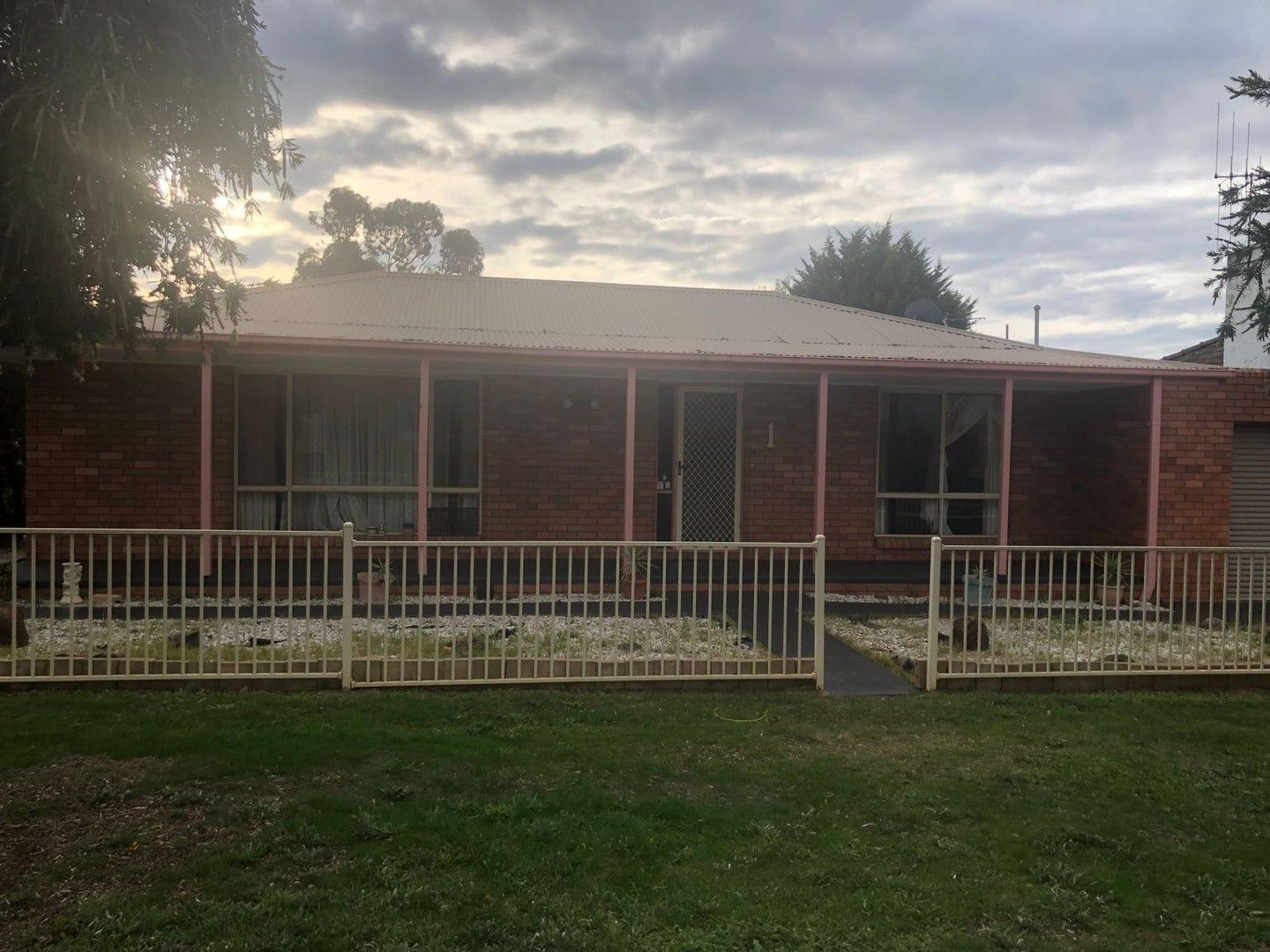 2 bedrooms Apartment / Unit / Flat in 1/55 Goldsmith Street MARYBOROUGH VIC, 3465