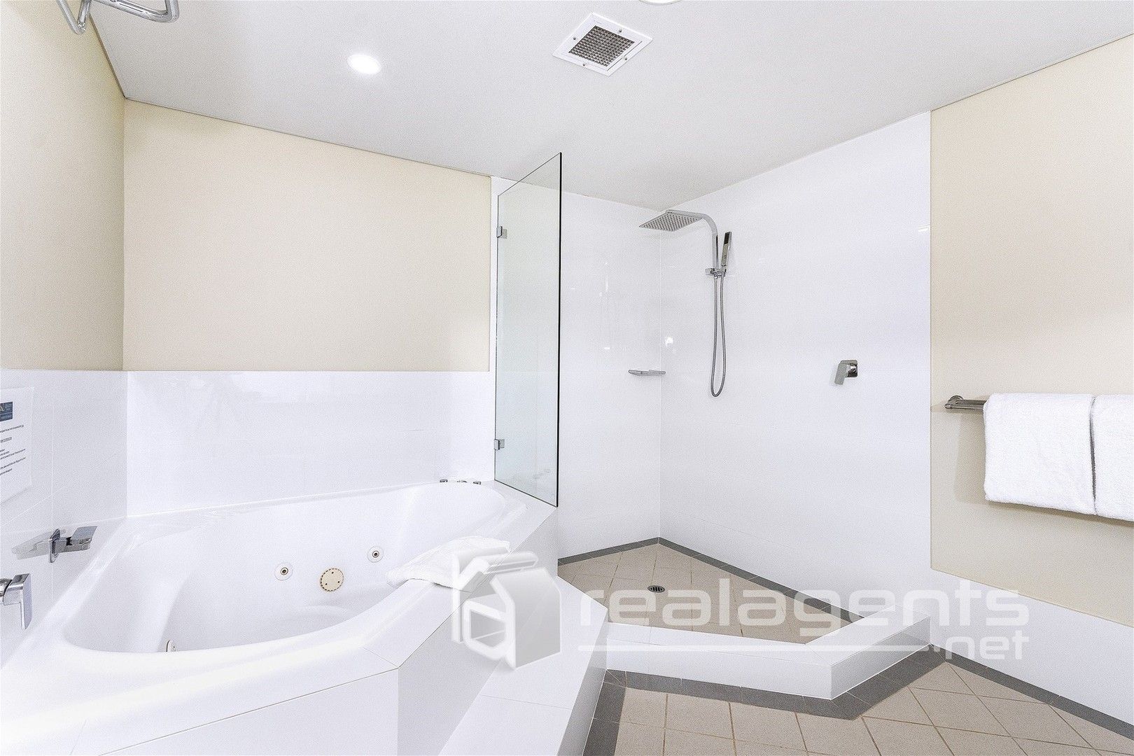 49/1 Padbury Circle, Sorrento WA 6020, Image 0