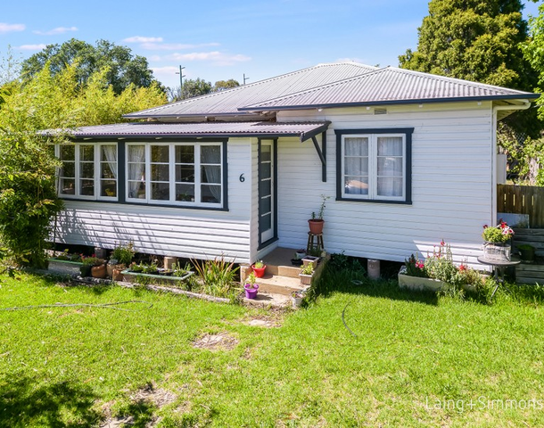 6 Bundarra Road, Armidale NSW 2350