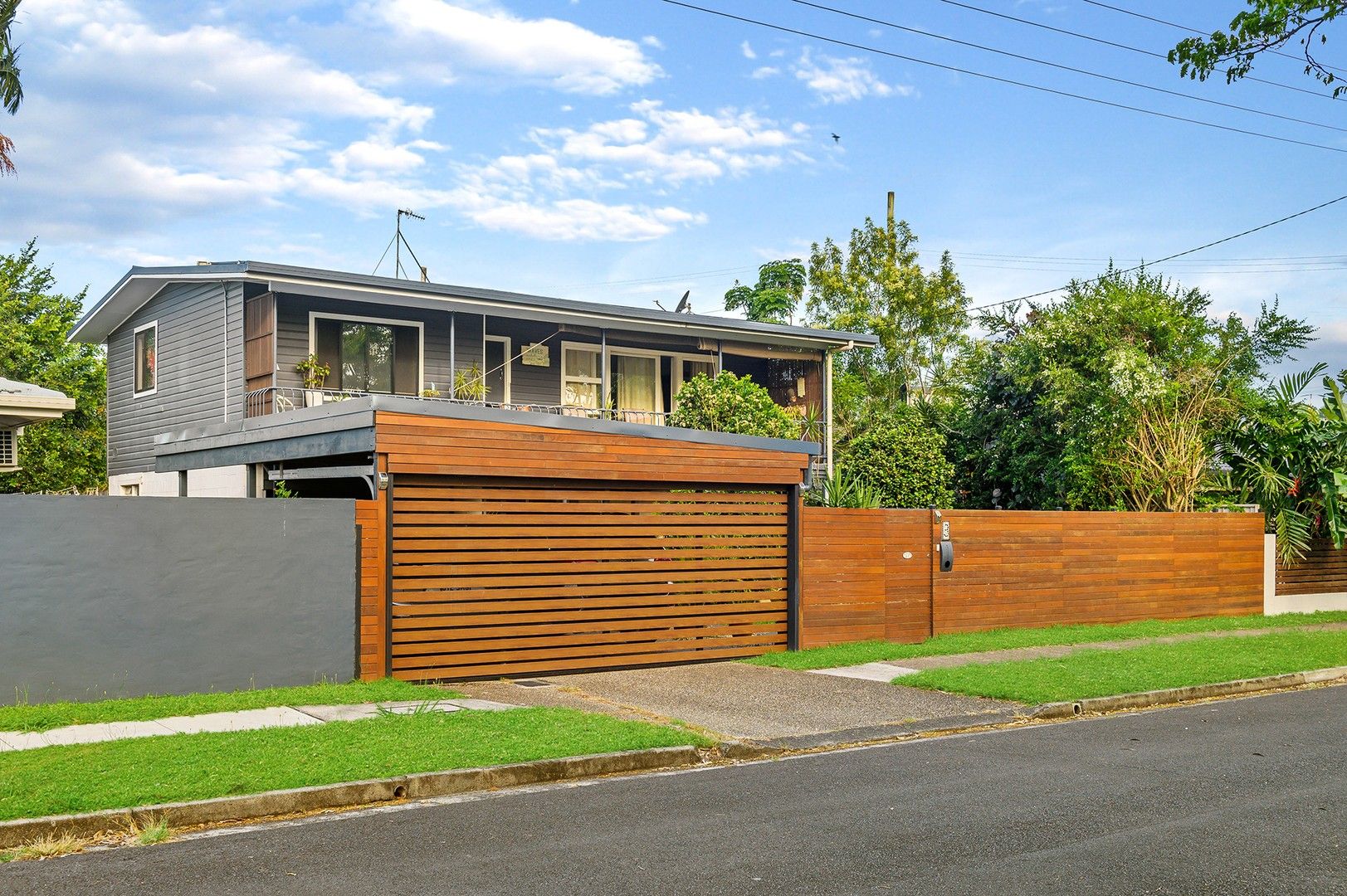 3 bedrooms House in 3 Laguna Ave PALM BEACH QLD, 4221