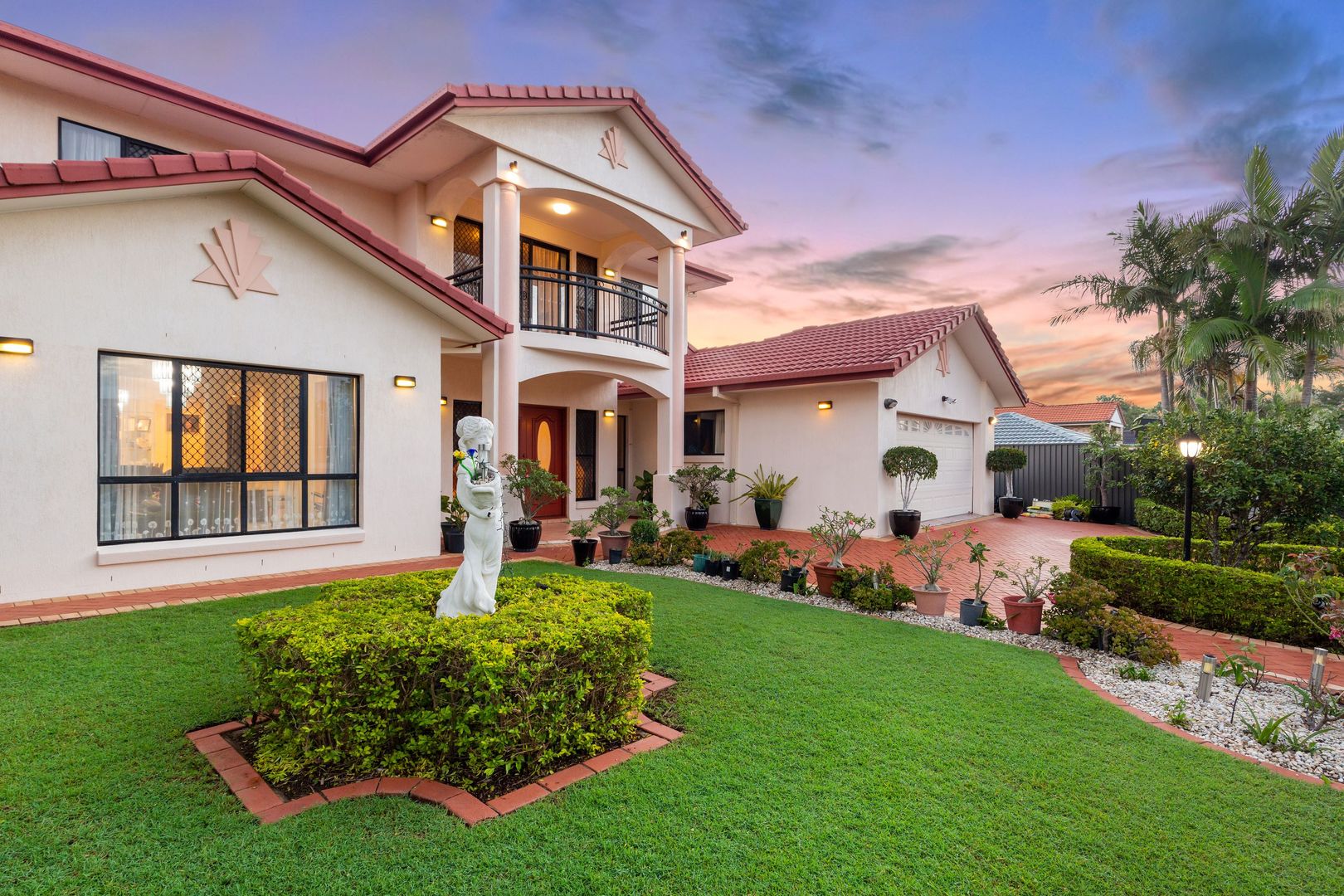 61 Berkshire Crescent, Wishart Property History & Address Research