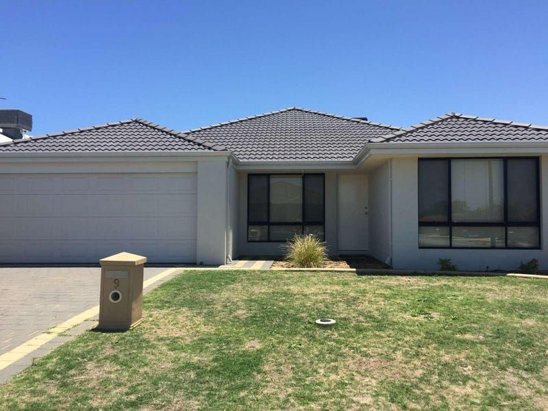 4 bedrooms House in 9 Coolimba Turn BALDIVIS WA, 6171