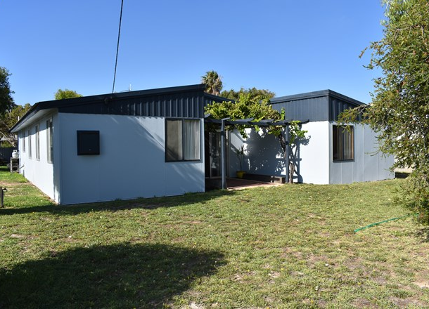 9 Newby Street, Lancelin WA 6044