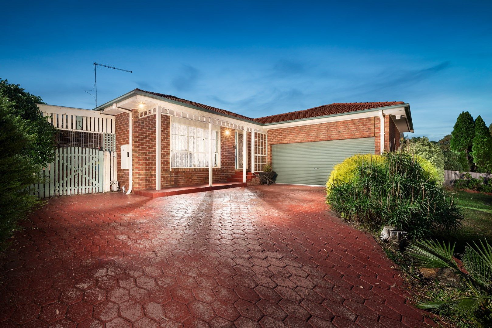 18 Ester Drive, Mill Park Property History & Address Research Domain