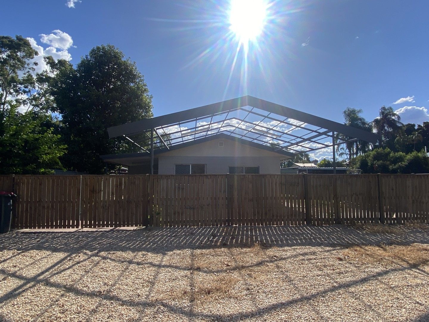 3 bedrooms House in 1/105 Opal Street EMERALD QLD, 4720