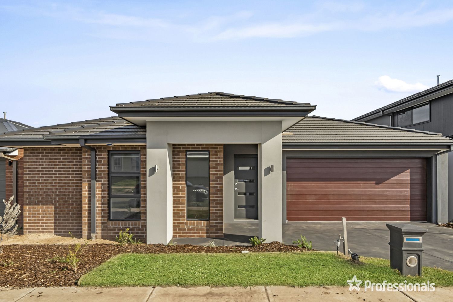 4 bedrooms House in 30 Bakanovi Drive TRUGANINA VIC, 3029