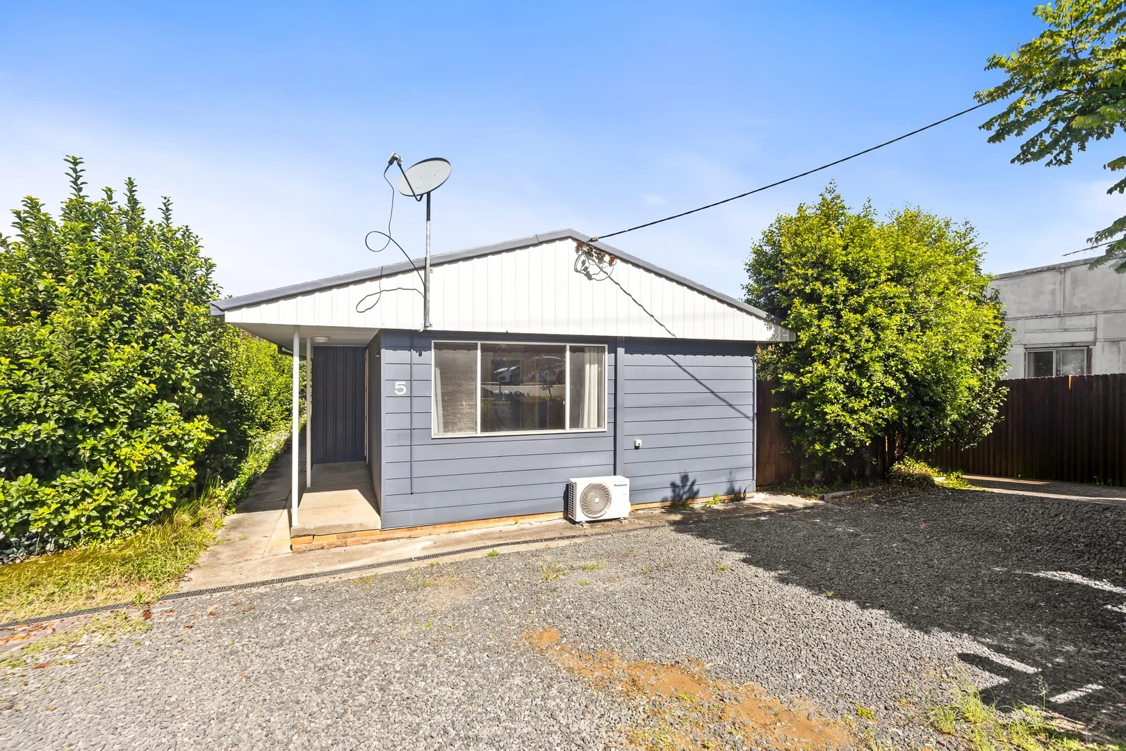 1/5 Lushington Street, East Gosford NSW 2250