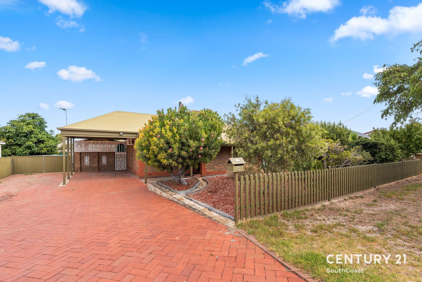 10 Oliver Crescent, Port Noarlunga SA 5167 House For Rent Domain